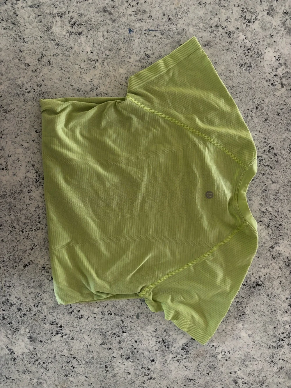 lululemon athletica Women’s Short Sleeve Tee - Lime